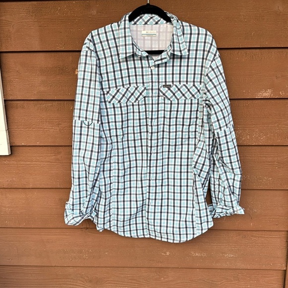 Columbia men’s blue and white plaid sweat wicking shirt size medium - Picture 1 of 4